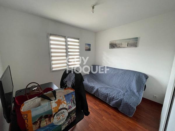 Maison familiale avec piscine sur terrain de 1165 m² à Ychoux