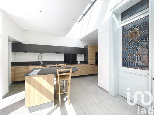 Maison à vendre 8 pièces 242 m² Douai