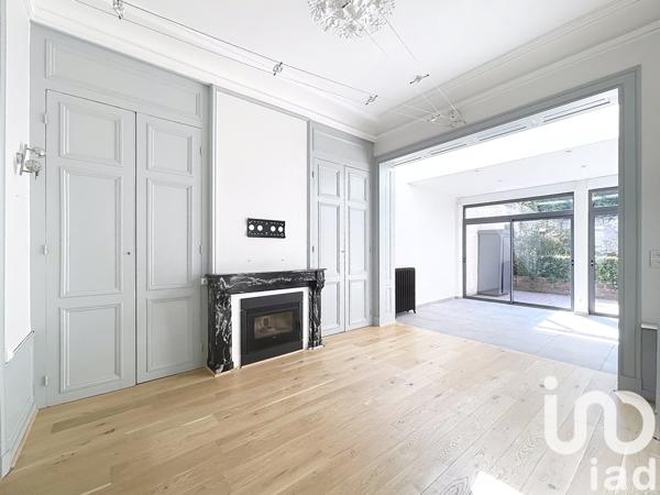 Maison à vendre 8 pièces 242 m² Douai