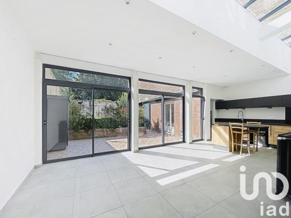 Maison à vendre 8 pièces 242 m² Douai