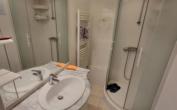 Appartement à vendre    4 pièces • 76 m2 Pau