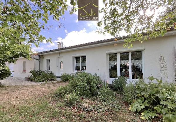 Plain-pied à 5min de BRESSUIRE sur 543m² de terrain. 3 chambres et garage.