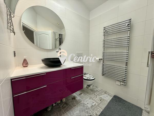 Maison contemporaine avec piscine
