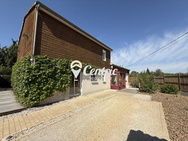 Maison contemporaine avec piscine