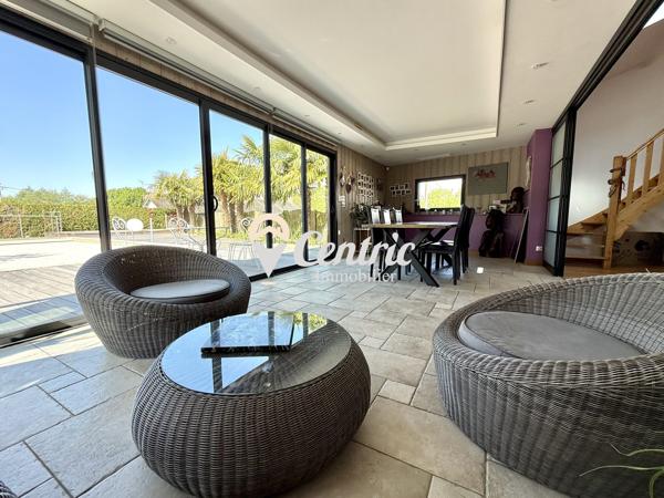 Maison contemporaine avec piscine