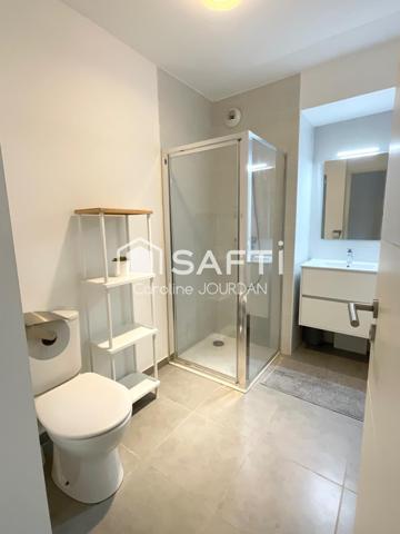 Superbe appartement 2 pièces avec terrasse 8m2 - quartier Garibaldi / Port