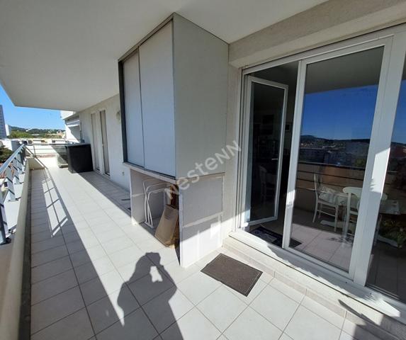 Appartement La Seyne Sur Mer de 3 pièces de 62.35 m² avec terrasse et parking