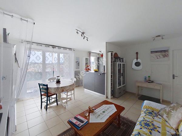 Appartement La Seyne Sur Mer de 3 pièces de 62.35 m² avec terrasse et parking