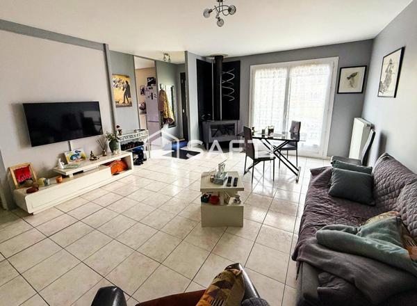 Charmante maison de 83m2 à Léognan sur un terrain de 333m2.