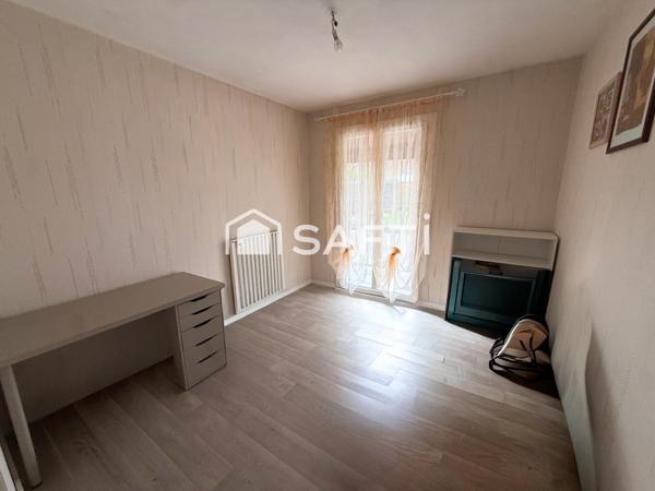 Charmante maison de 83m2 à Léognan sur un terrain de 333m2.