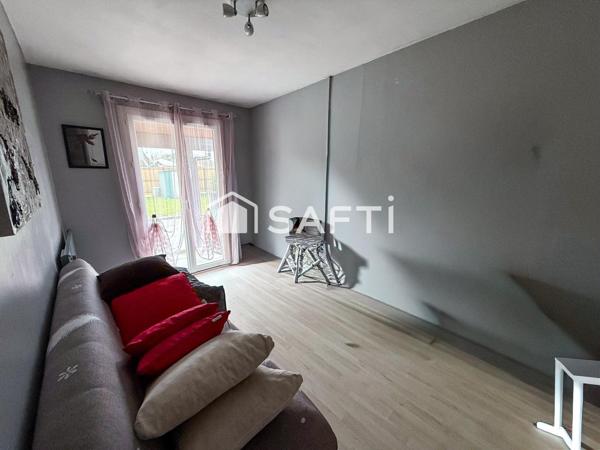 Charmante maison de 83m2 à Léognan sur un terrain de 333m2.