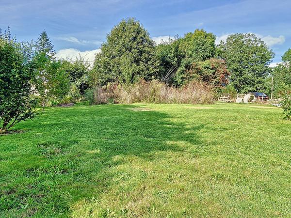 Achat terrain près de PLOERMEL - 600 m² - 49 000 €
