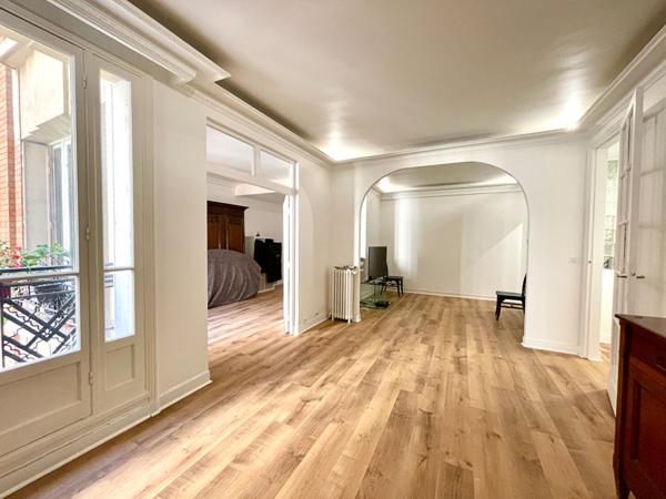 Appartement Paris 16eme 3 pièces 83.73 m2 + cave