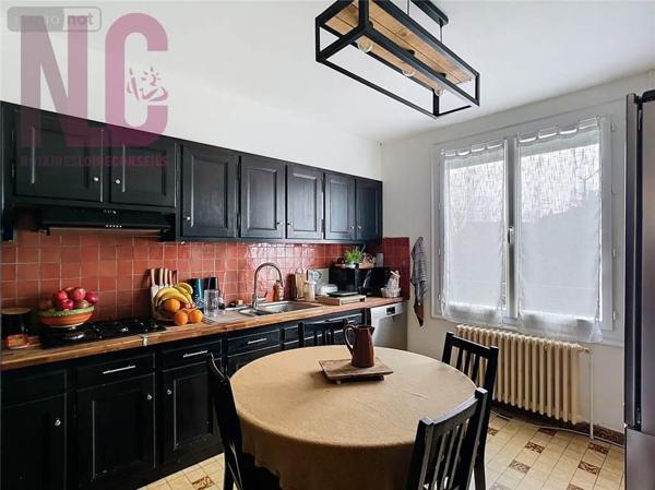 Maison à vendre à Saint-Cyr-sur-Loire dans l'Indre-et-Loire (37540), ref : 37007-2721