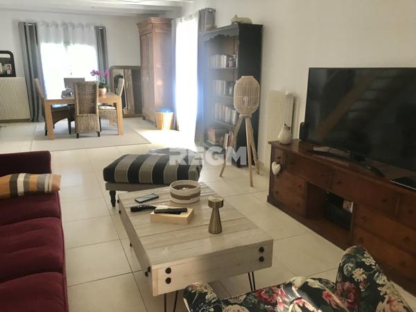 Champcueil (91750) Maison vie de plain-pied possible avec sous-sol, sur un superbe terrain