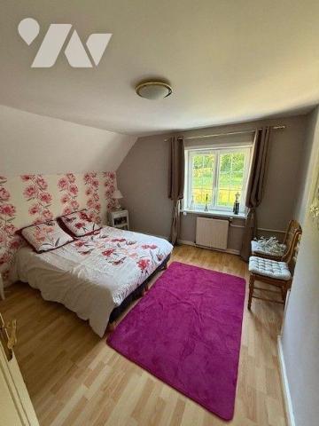 Maison à Vendre à Auxi-le-Château (62390) en Pas-de-Calais (62)

Cette maison de 170 m² habit...