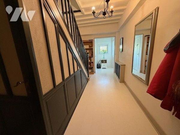 Maison à Vendre à Auxi-le-Château (62390) en Pas-de-Calais (62)

Cette maison de 170 m² habit...