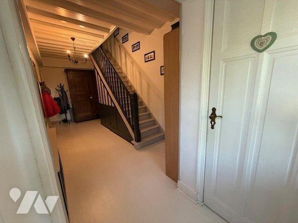 Maison à Vendre à Auxi-le-Château (62390) en Pas-de-Calais (62)

Cette maison de 170 m² habit...