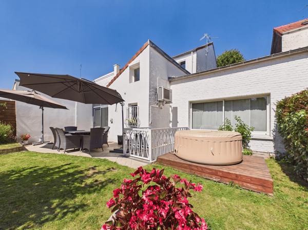 Maison
         7 pièces
        - 192 m² 389 000 € *