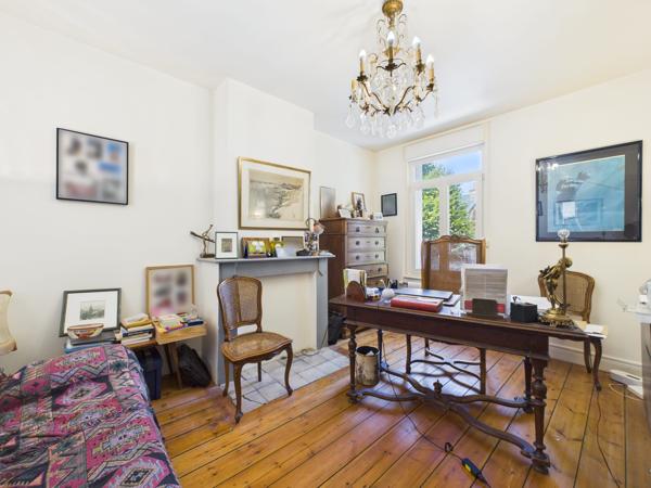 Maison
         7 pièces
        - 192 m² 389 000 € *