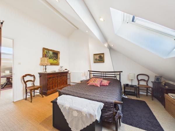 Maison
         7 pièces
        - 192 m² 389 000 € *