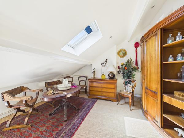 Maison
         7 pièces
        - 192 m² 389 000 € *