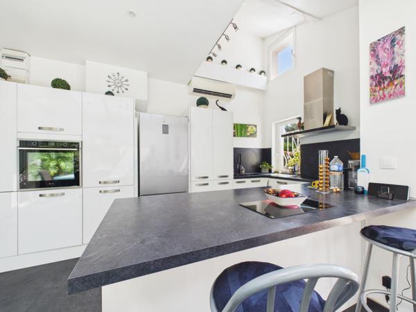 Maison
         7 pièces
        - 192 m² 389 000 € *