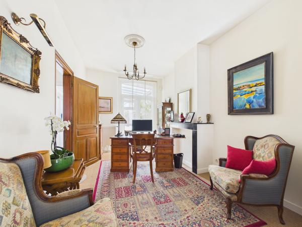 Maison
         7 pièces
        - 192 m² 389 000 € *