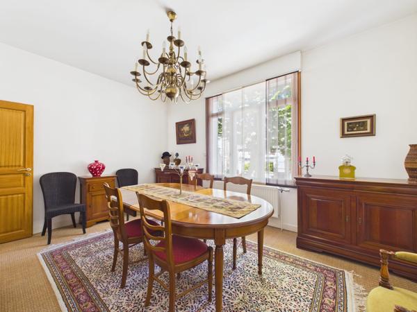 Maison
         7 pièces
        - 192 m² 389 000 € *