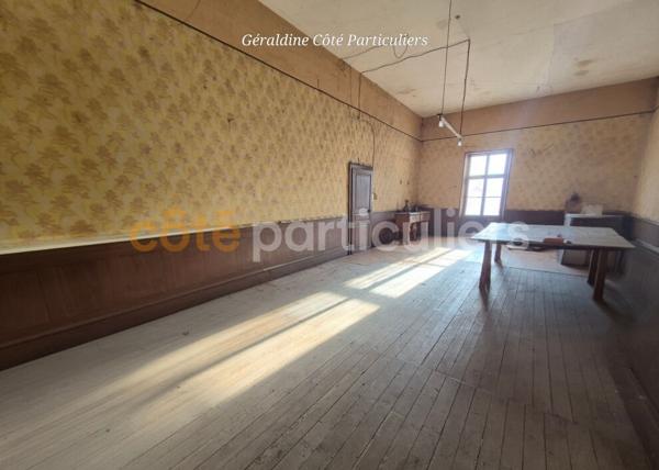 Vente
                Demeure142 m² - 5 Pièces -
                    LISLE EN RIGAULT (55000)