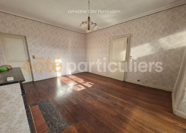 Vente
                Demeure142 m² - 5 Pièces -
                    LISLE EN RIGAULT (55000)
