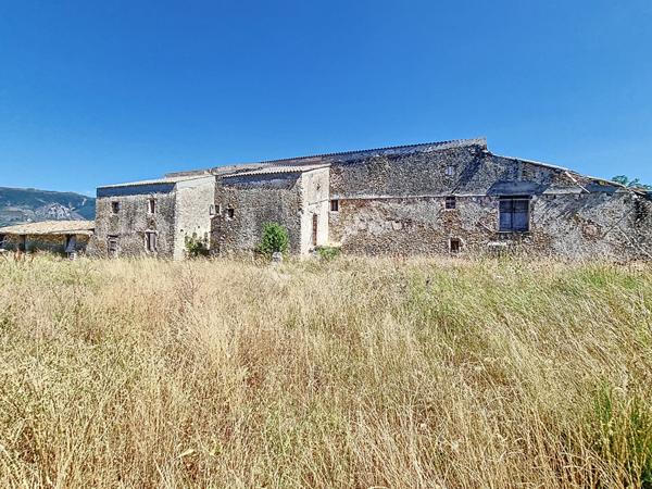 Château à vendre à Thoard - Référence 1412