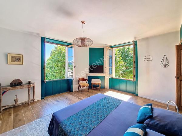 Château à vendre à Thoard - Référence 1412