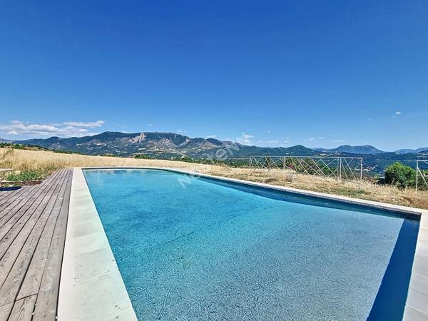 Château à vendre à Thoard - Référence 1412