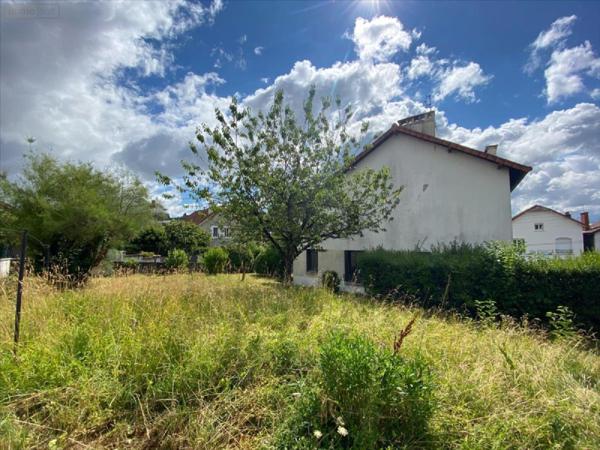 Maison à vendre à Aurillac dans le Cantal (15000), ref : 15061-1083426   
Saint-Joseph