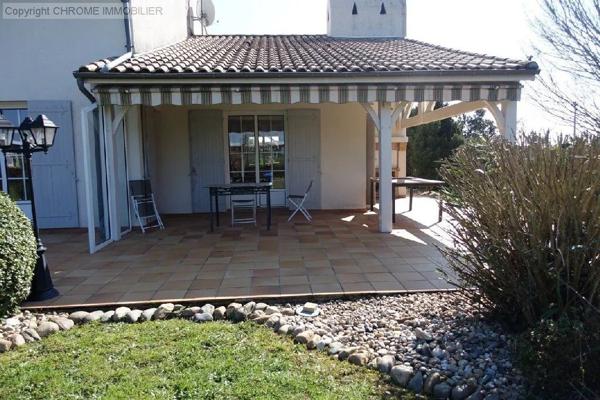 Vente                                                      Maison
                        
                     9 pièces                      242 m2                     à Marmande