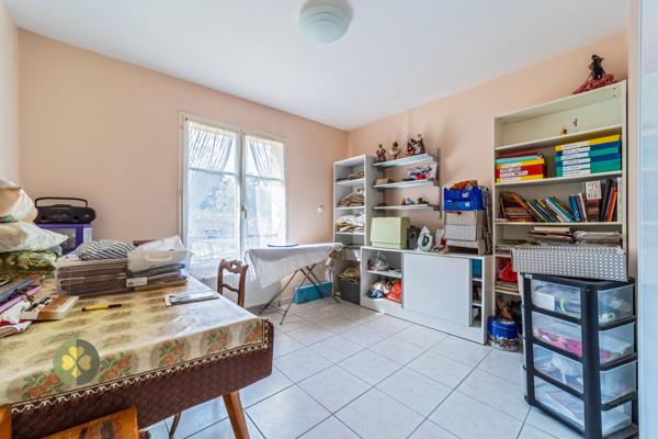 Maison
                                                                                                                                                                                                                                                                                                                        4 pièce(s)                                                                                                                                                                                                          3 chambre(s)                                                                                                                                                                                                          91.39  m²