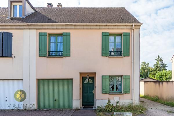 Maison
                                                                                                                                                                                                                                                                                                                        4 pièce(s)                                                                                                                                                                                                          3 chambre(s)                                                                                                                                                                                                          91.39  m²