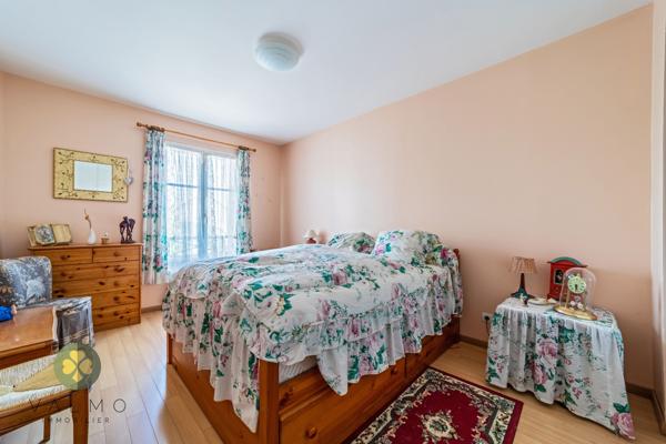 Maison
                                                                                                                                                                                                                                                                                                                        4 pièce(s)                                                                                                                                                                                                          3 chambre(s)                                                                                                                                                                                                          91.39  m²