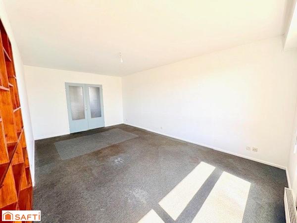 À VENDRE – Appartement T3 lumineux avec balcon – Valenciennes (Résidence Harpignies) Parking en sous sol+cave