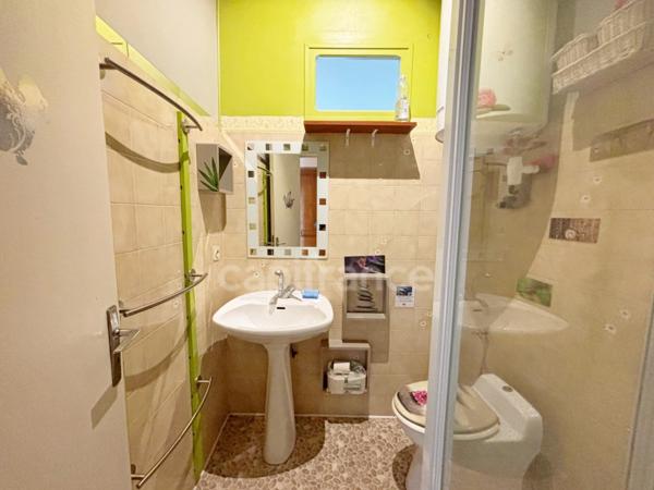 Charmant T2 au calme en plein centre-ville de DOUARNENEZ-à deux pas des ports et des plages