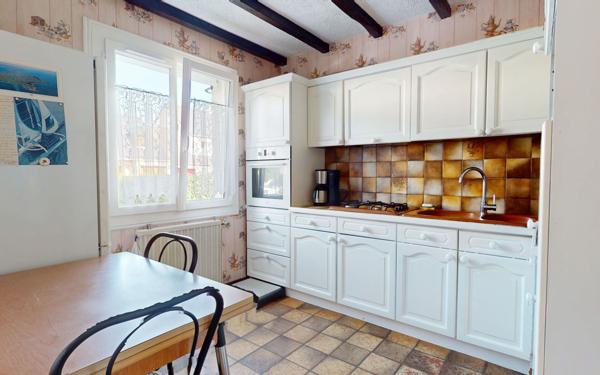 Maison à vendre    3 pièces • 93,70 m2 Nantes