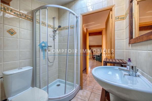 Maison
                                                                                                                                                                                                                                                                                                                        11 pièce(s)                                                                                                                                                                                                          6 chambre(s)                                                                                                                                                                                                          268  m²