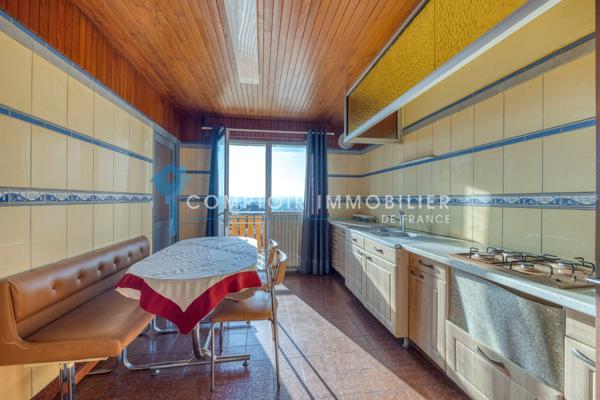 Maison
                                                                                                                                                                                                                                                                                                                        11 pièce(s)                                                                                                                                                                                                          6 chambre(s)                                                                                                                                                                                                          268  m²