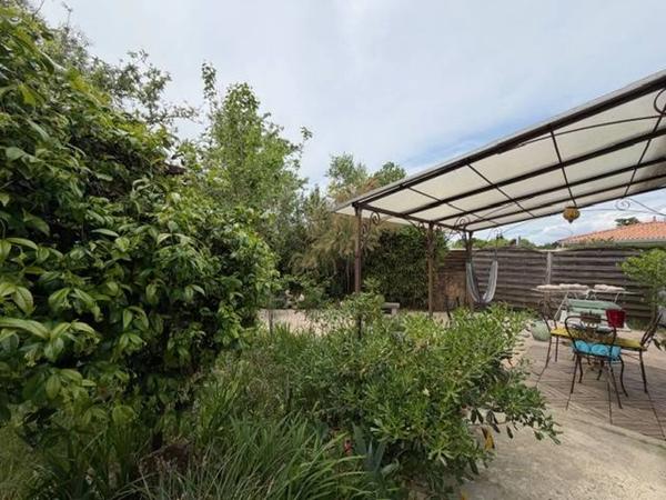 PESSAC , maison individuelle de plain pied 180m² avec 4 chambres, jardin et garage