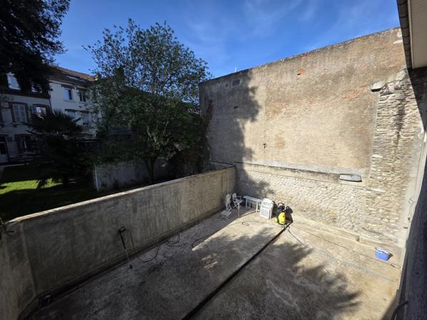Vente Maison 7 pièces 319 m2 à Tarbes