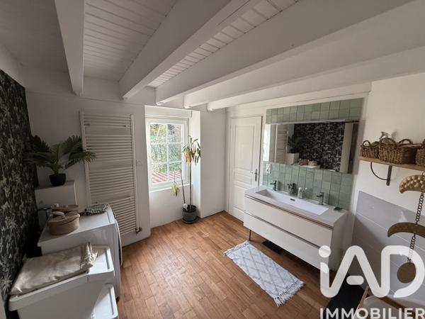 Maison à vendre 5 pièces 140 m² La Crèche