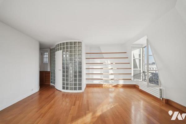 Paris 4ᵉ – Le Marais / Rue du Plâtre – Appartement 2 pièces dernier étage