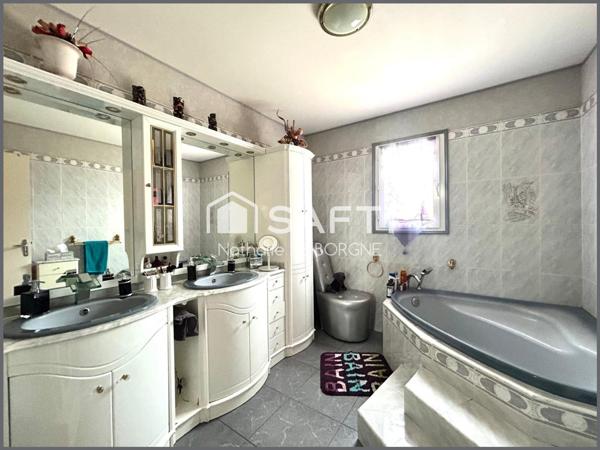 Très belle villa 4 chambres avec piscine