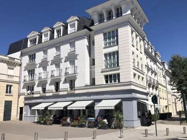Vente                                                      Appartement
                        
                     2 pièces                      46 m2                     à Serris
